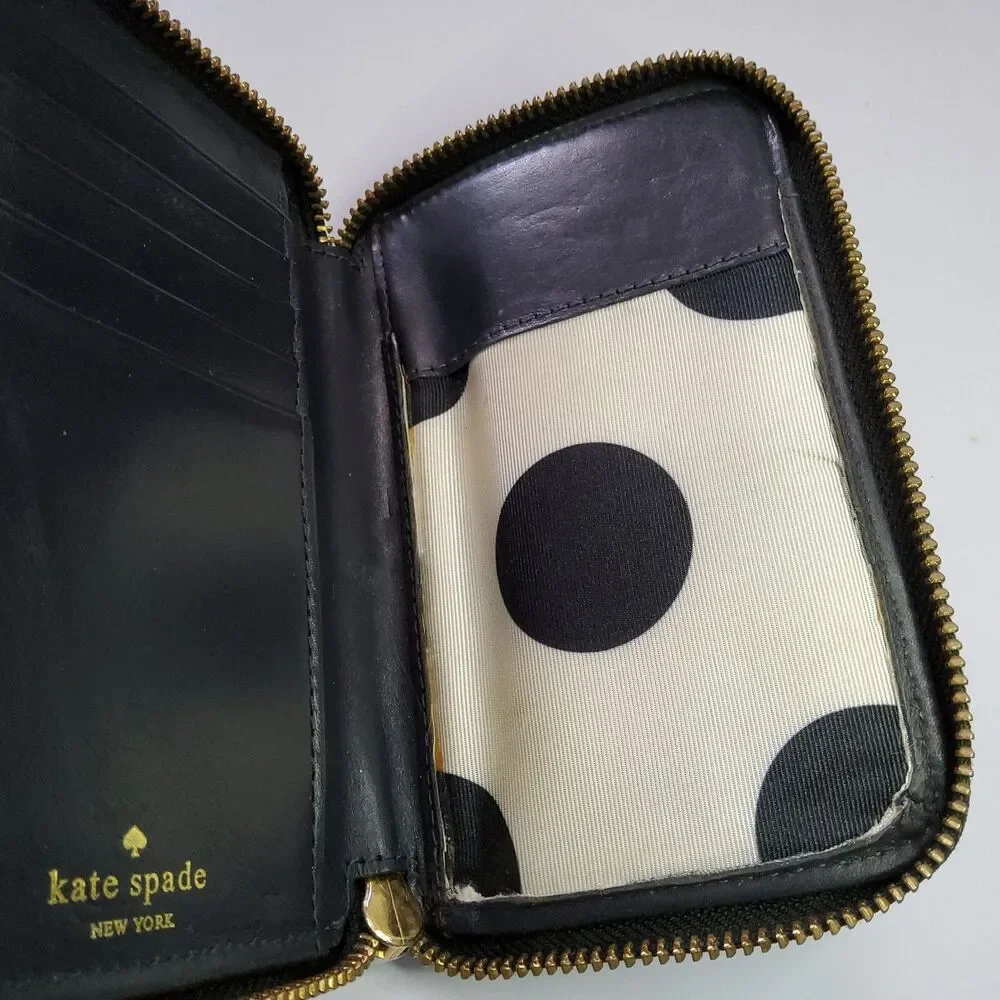 Kate Spade NY Zip Around Medium Wallet DAMAGED